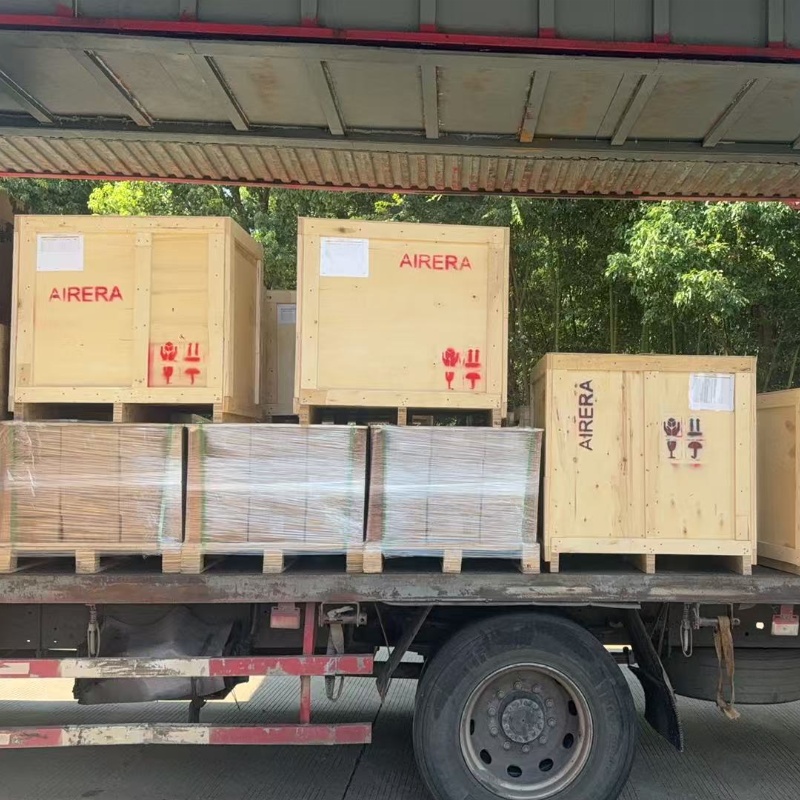 AIRERA est fière d'annoncer la livraison de plusieurs compresseurs d'air à vis VSD personnalisés, d'une puissance de 11 kW à 75 kW (100 ch), pour une filiale GE en Indonésie.