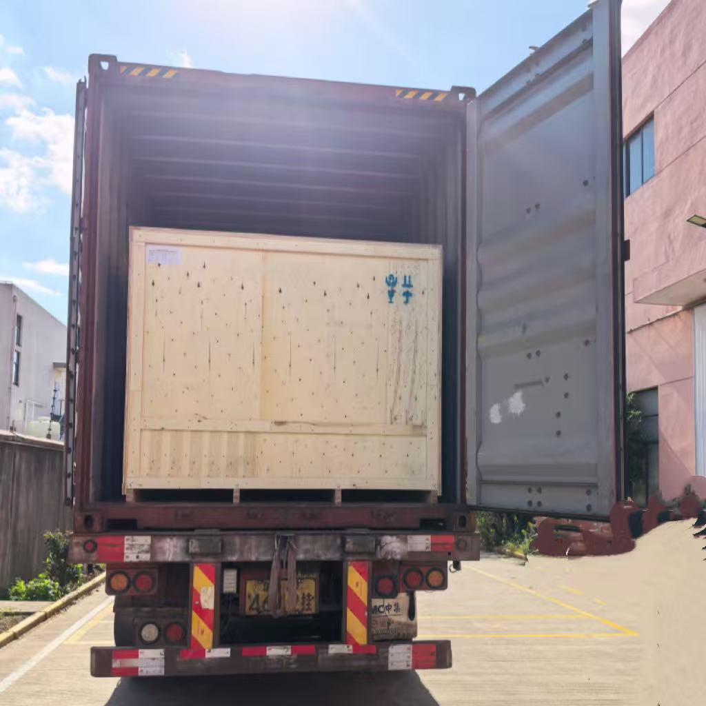 На этой неделе компания AIRERA успешно отправила новую партию высокоэффективных компрессоров зарубежным клиентам. В поставку вошли модели мощностью от 20 до 120 л.с., обеспечивающие надежную работу в промышленных условиях. Каждый компрессор прошёл строгий контроль качества перед отправкой для гарантии стабильной работы и энергоэффективности. AIRERA продолжает расширять своё присутствие на мировом рынке, предлагая продукцию высочайшего качества и надёжный сервис.